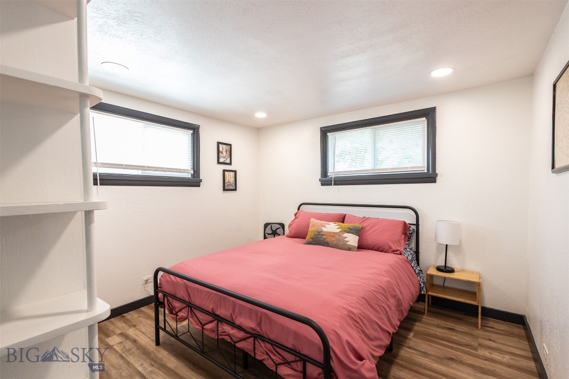1115 W Broadway Property Photo 14