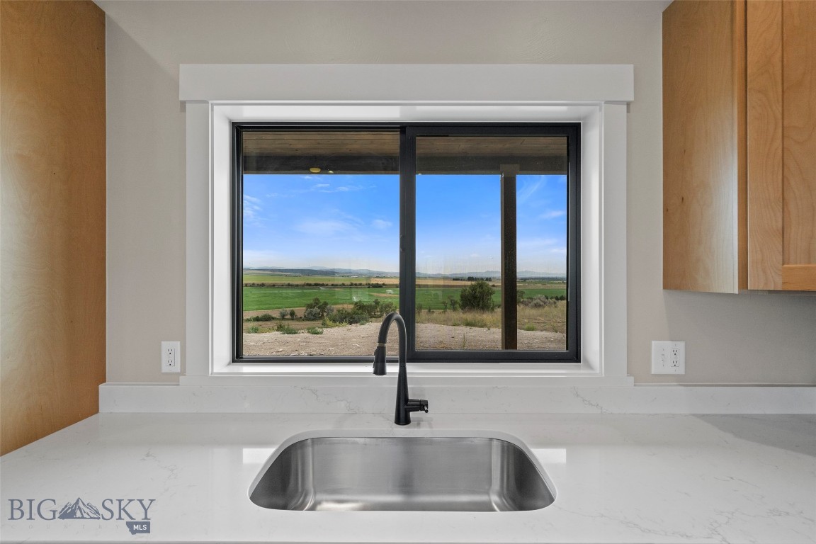 189 Skyview Lane Property Photo 17