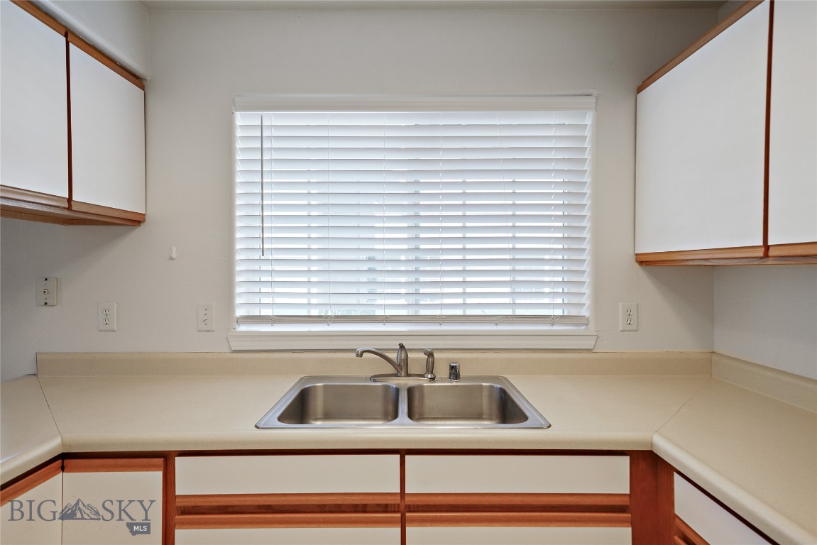 3024 W Villard 3d Property Photo 17