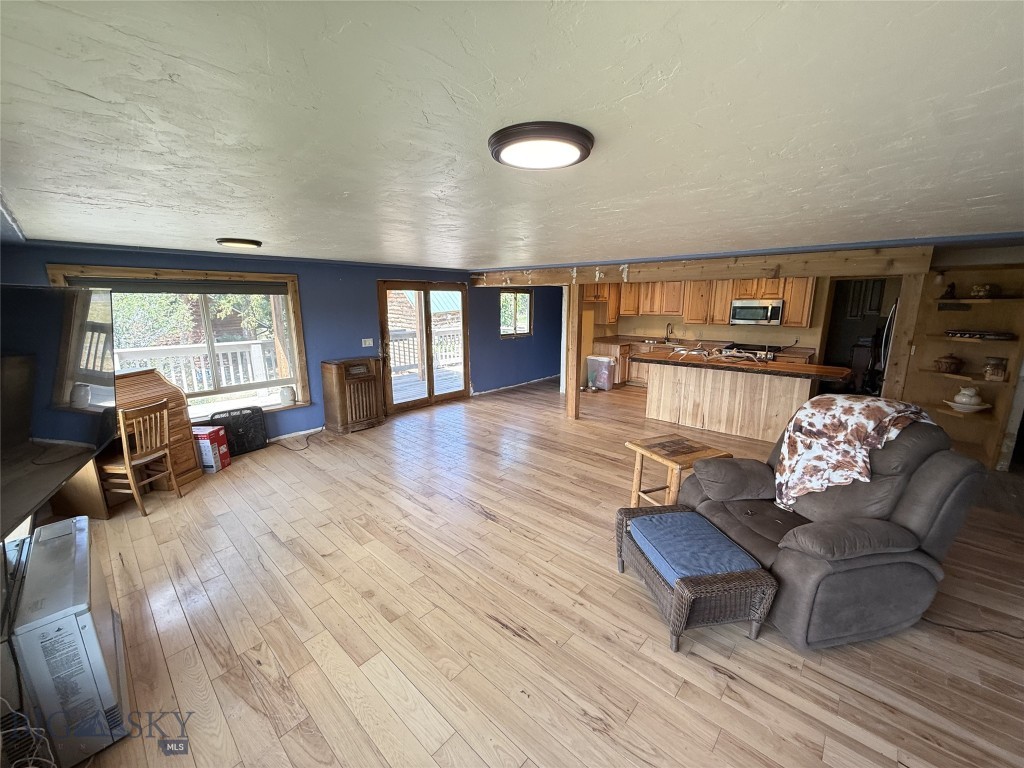 1005 East River Road Property Photo 28