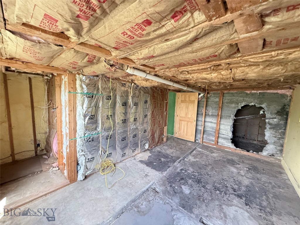 1005 East River Road Property Photo 37