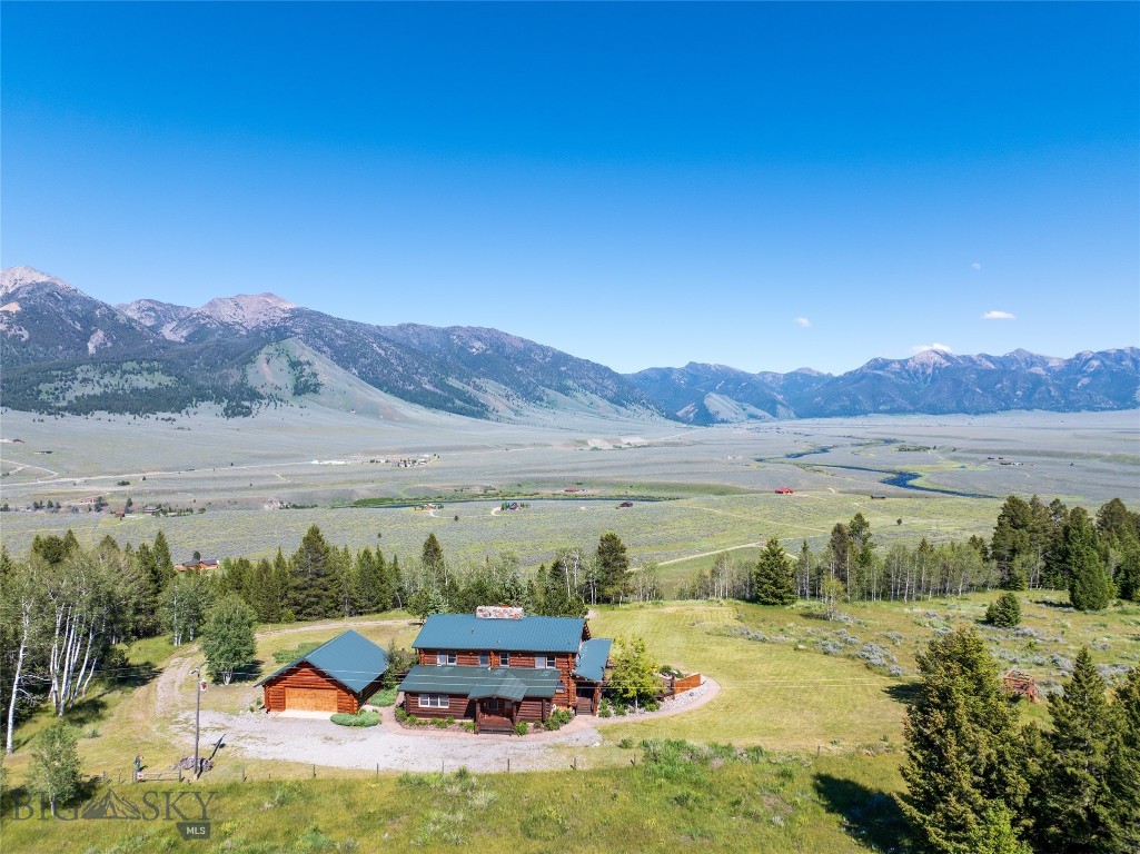 376 Sundance Bench Road Property Photo 2