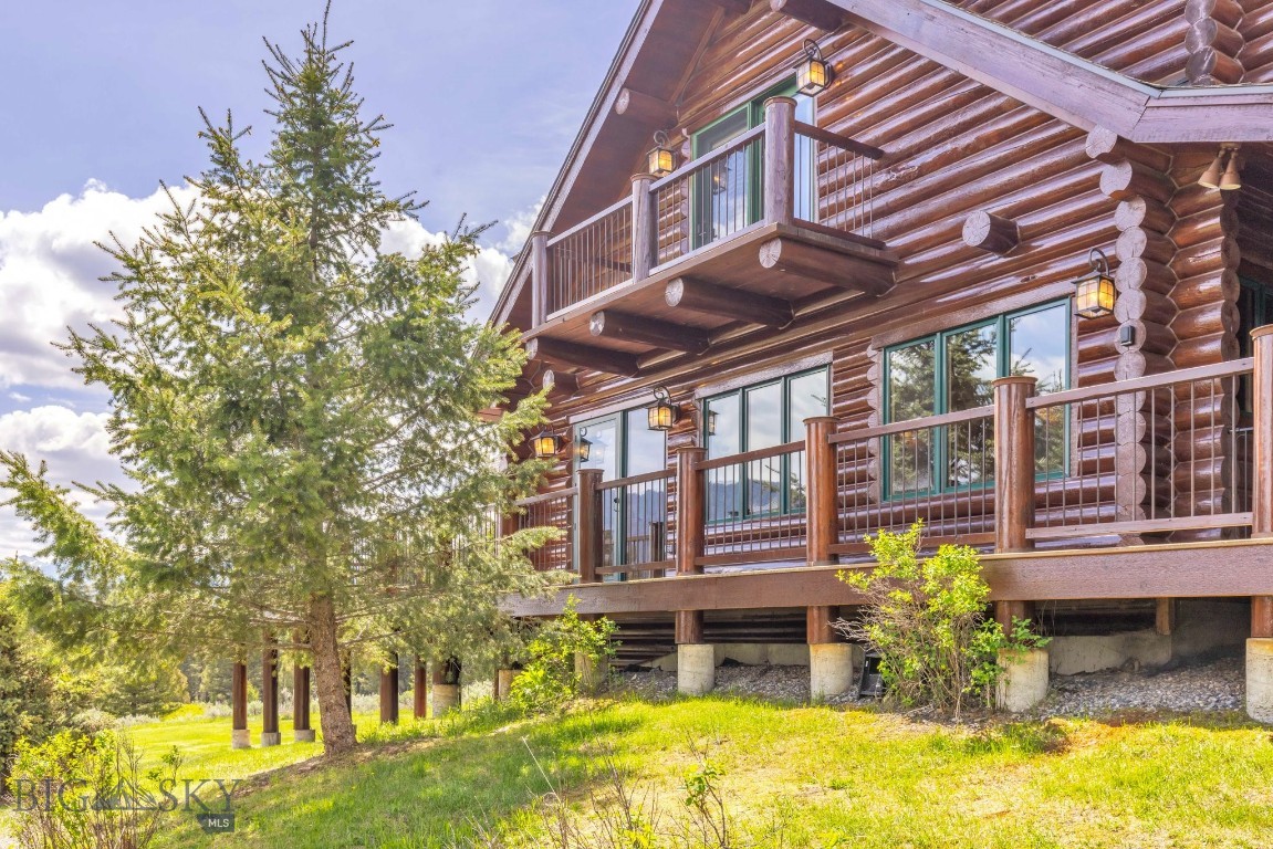 238 Great Gray Hollow Property Photo 6