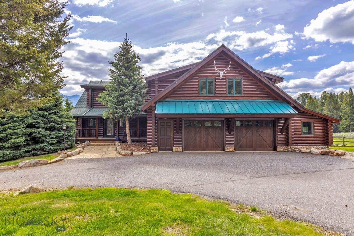 238 Great Gray Hollow Property Photo 9