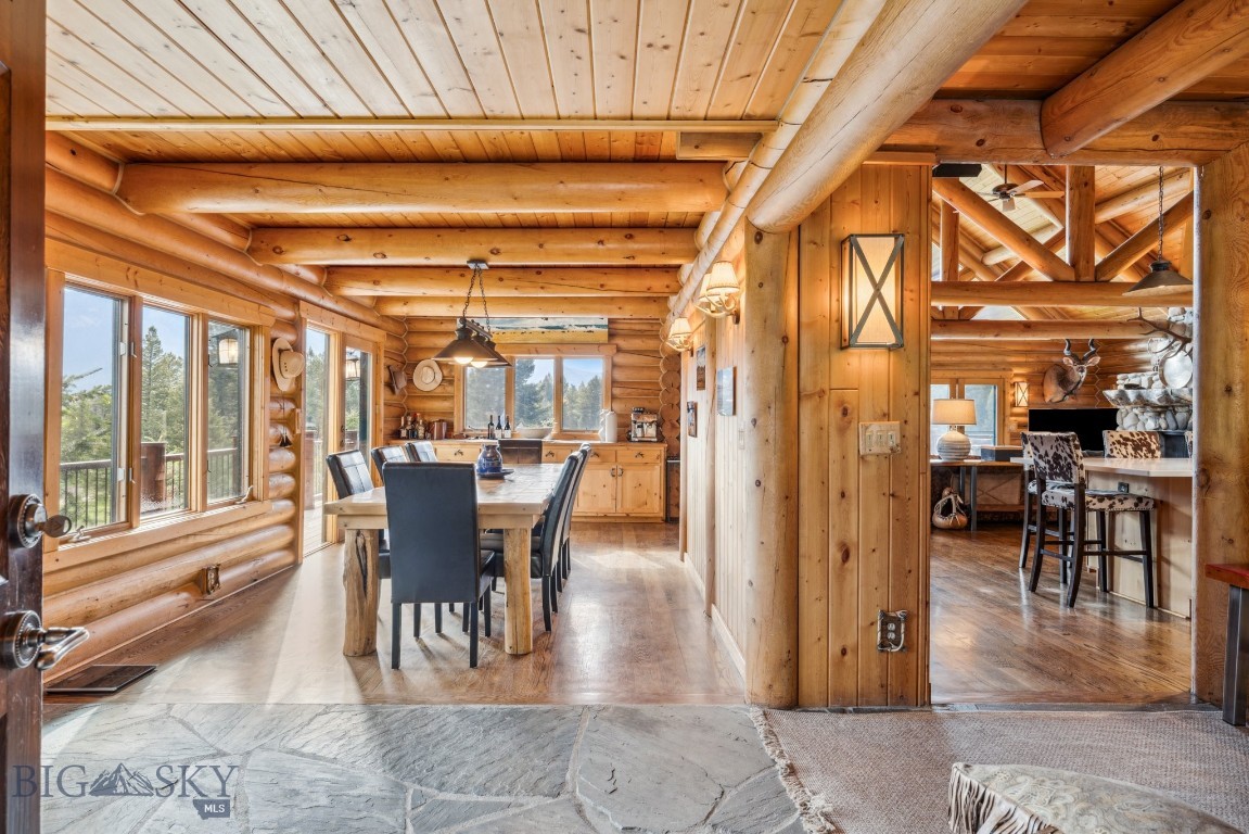 238 Great Gray Hollow Property Photo 10