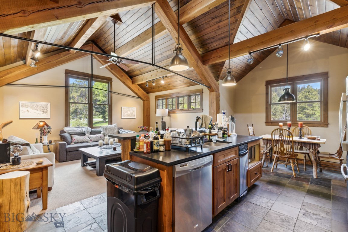 238 Great Gray Hollow Property Photo 59