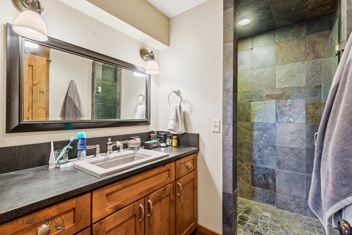 238 Great Gray Hollow Property Photo 62