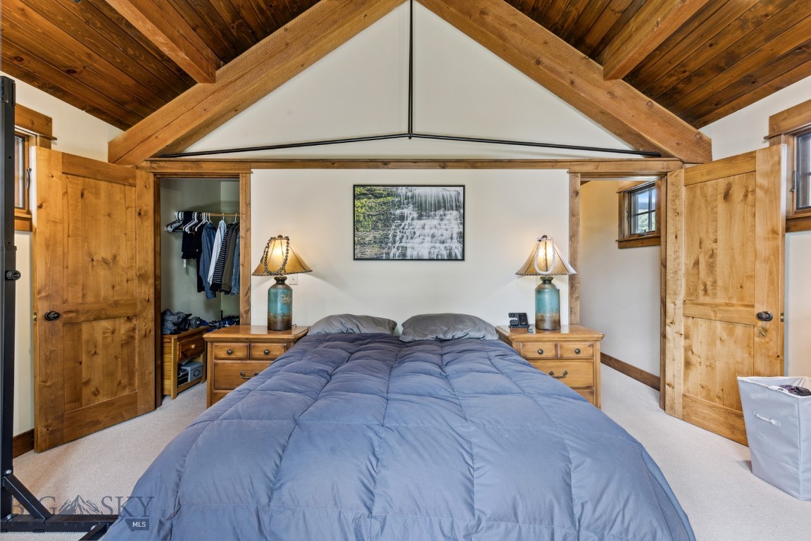 238 Great Gray Hollow Property Photo 64