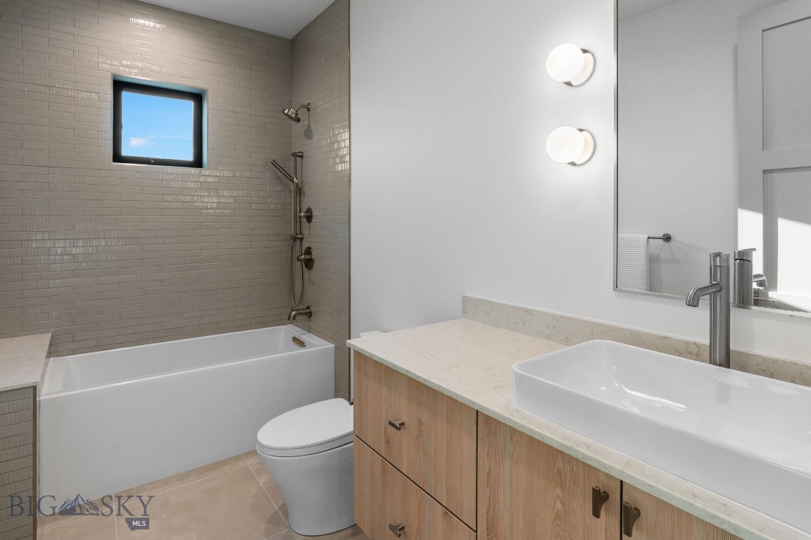 336 Clancy Way Property Photo 63