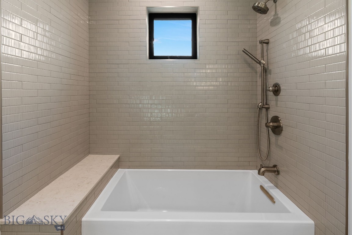 336 Clancy Way Property Photo 64