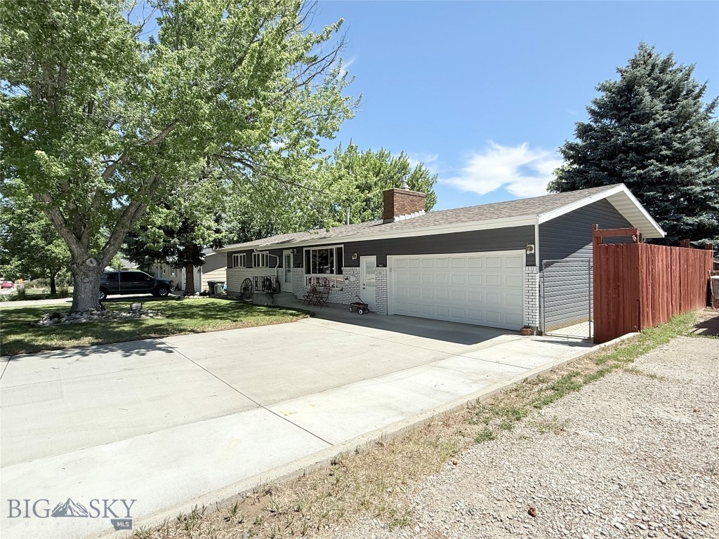 915 Nutter Property Photo 3