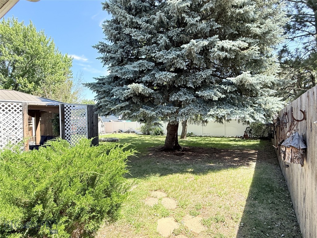 915 Nutter Property Photo 4