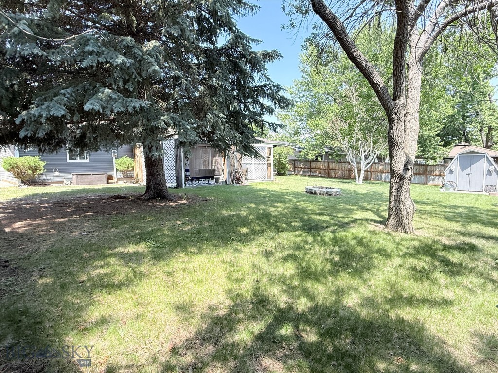 915 Nutter Property Photo 5