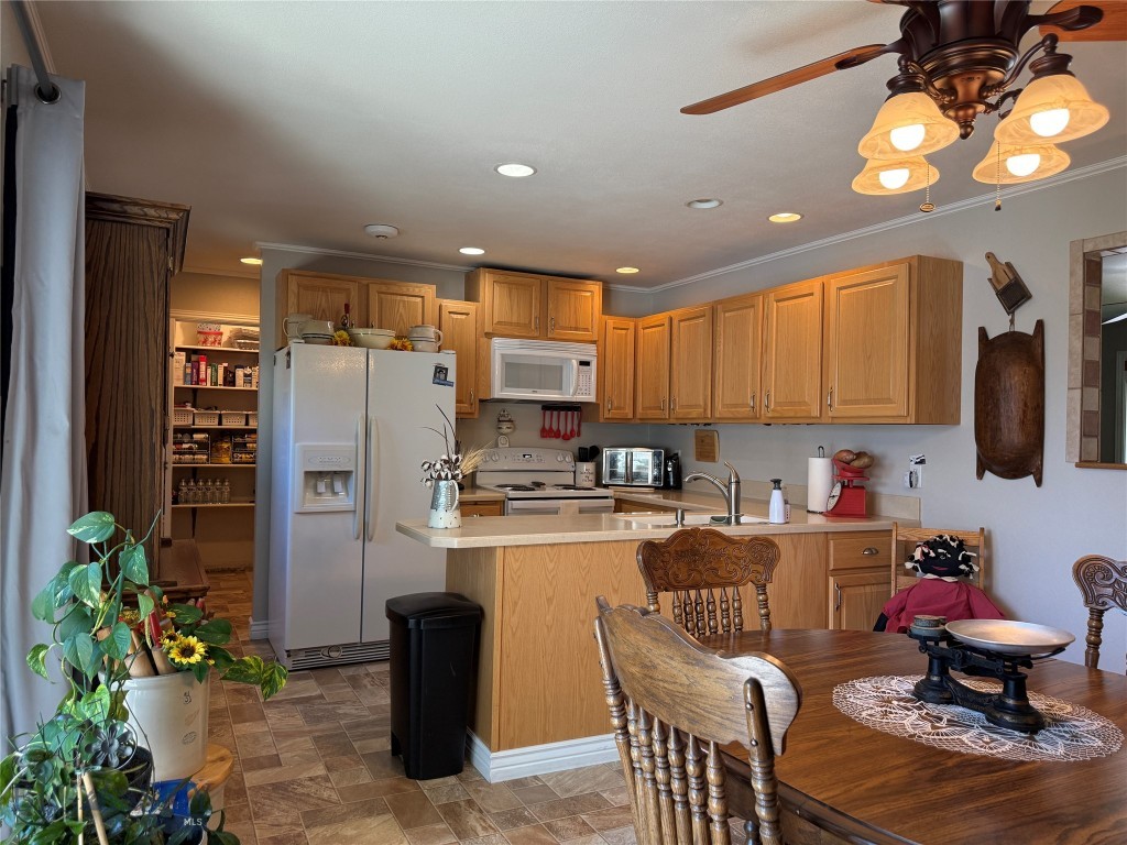 915 Nutter Property Photo 12