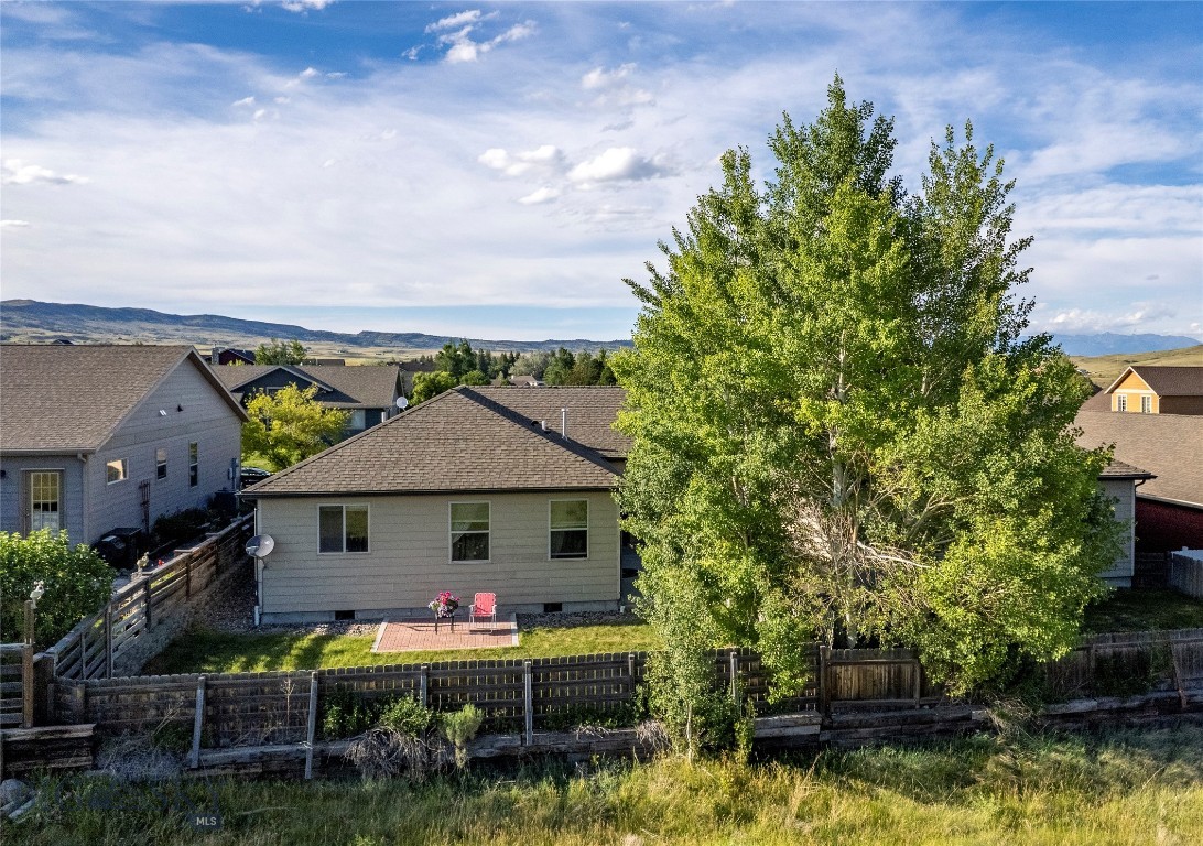 2401 Sun Avenue Property Photo 4