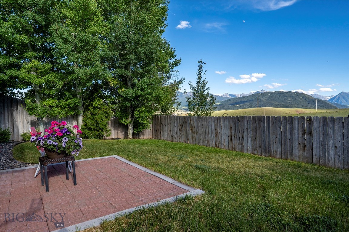 2401 Sun Avenue Property Photo 6