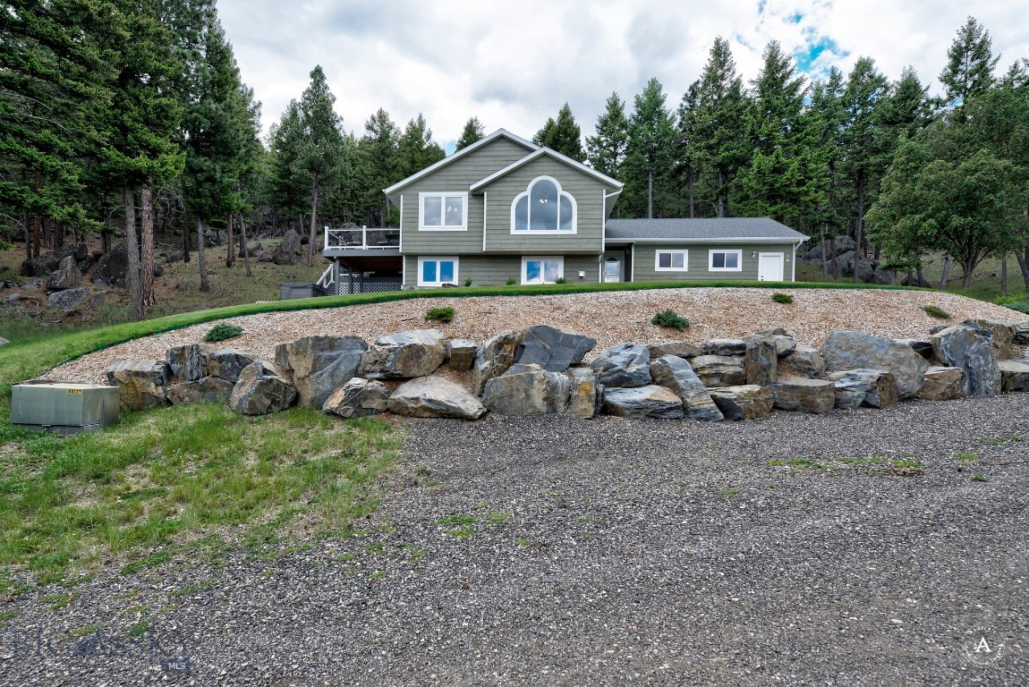 412549 Property Photo 3