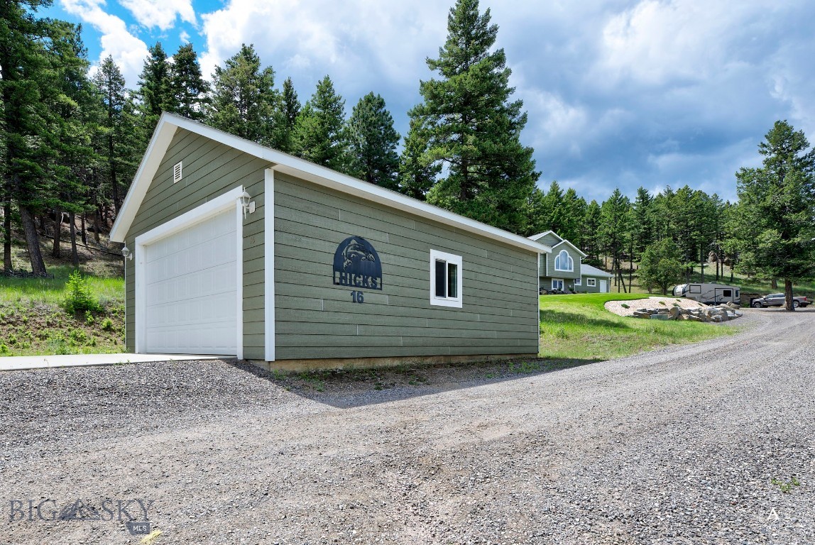412549 Property Photo 5