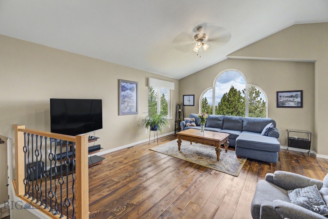 412549 Property Photo 8