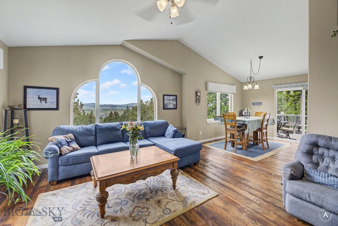 412549 Property Photo 9