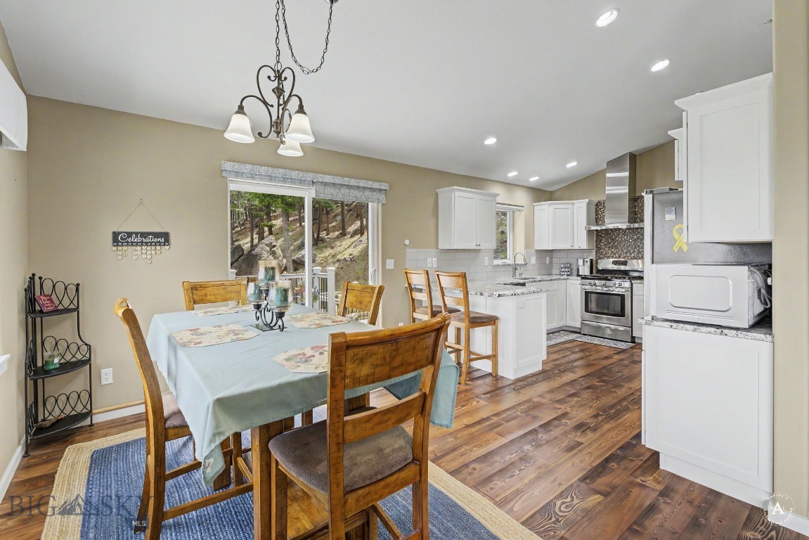 412549 Property Photo 12