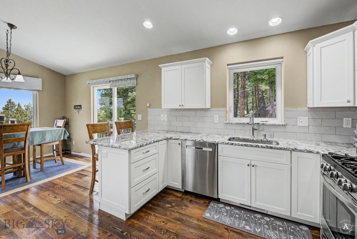 412549 Property Photo 16