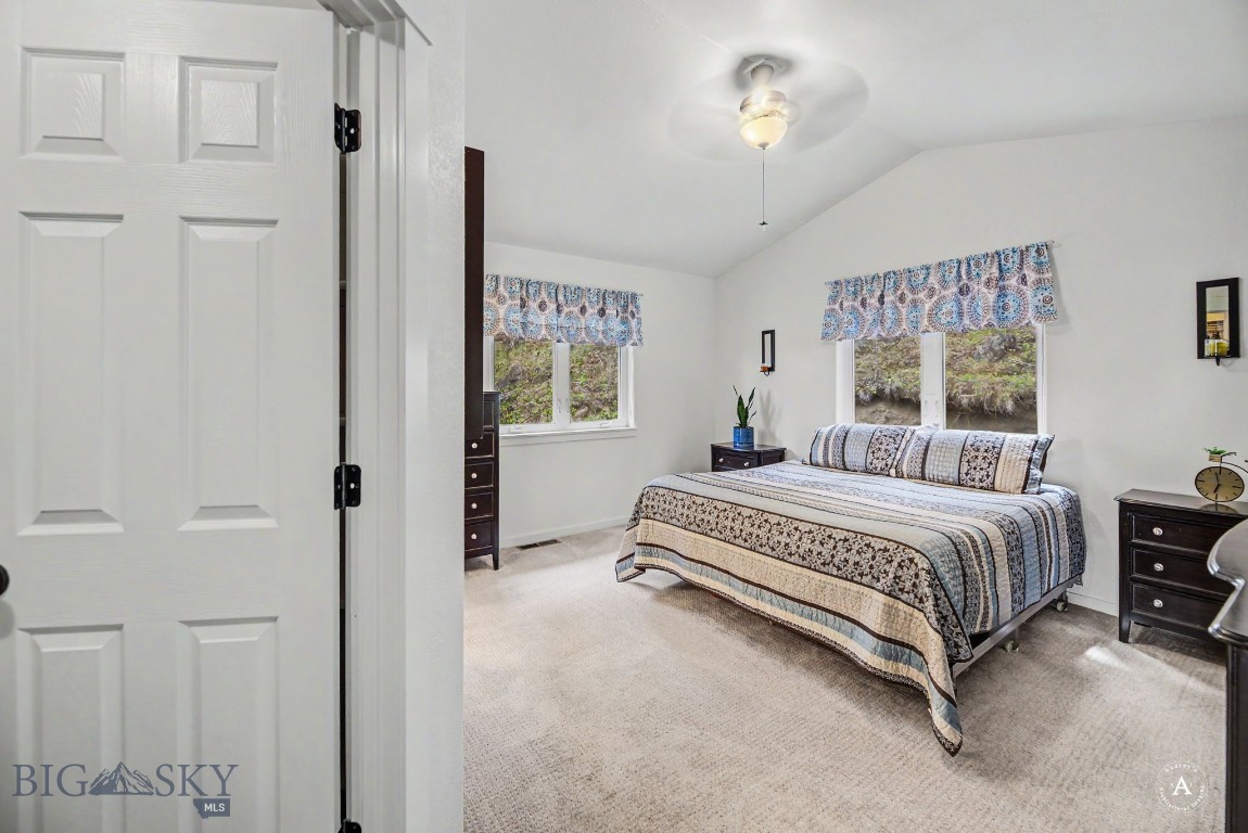 412549 Property Photo 22