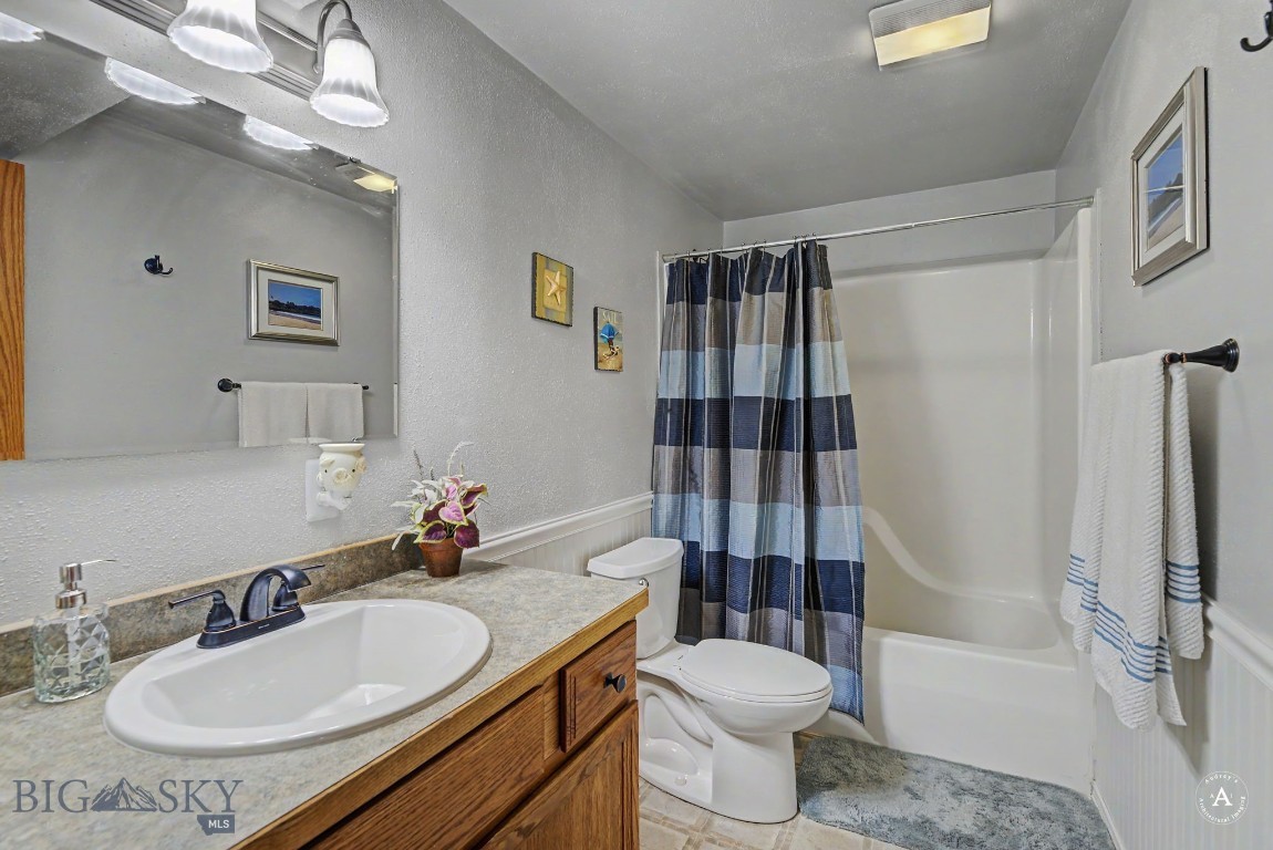 412549 Property Photo 38