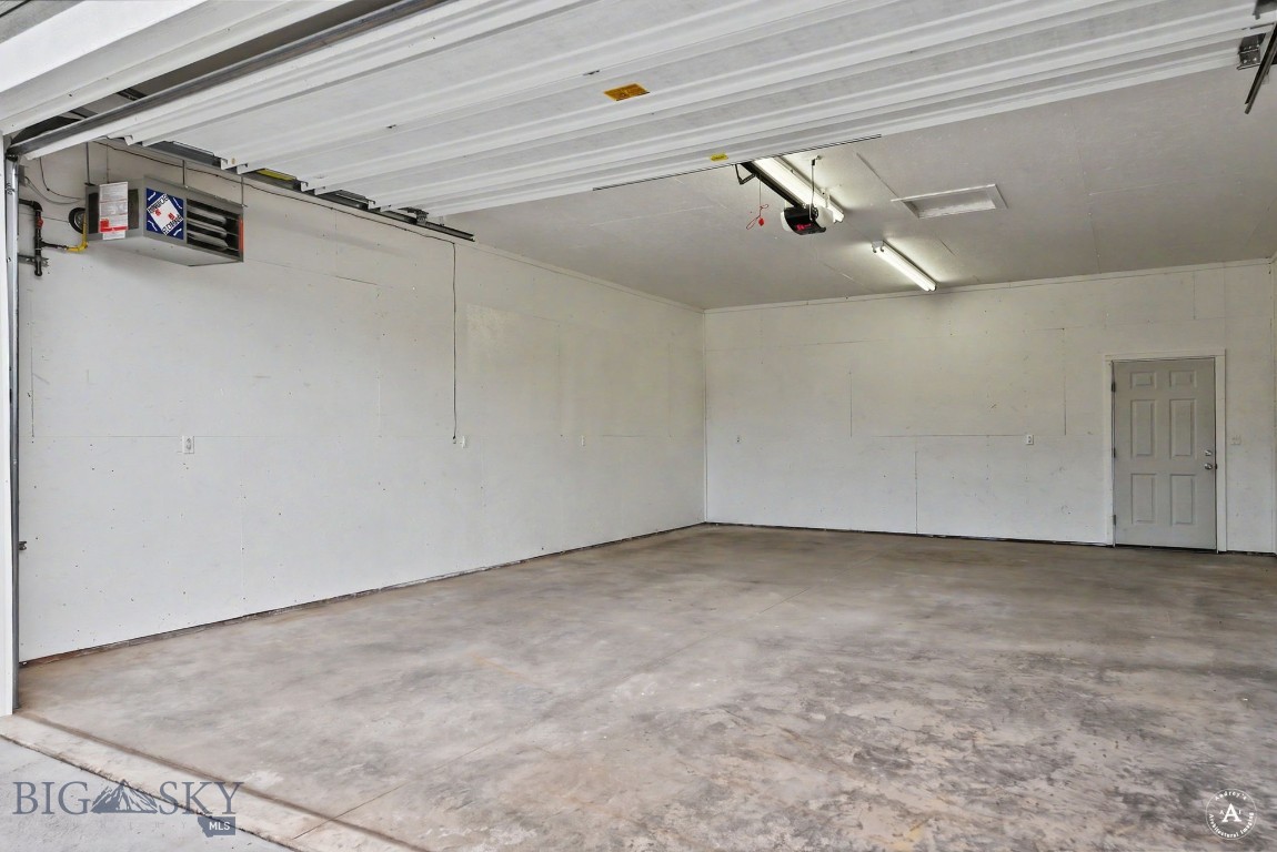412549 Property Photo 46
