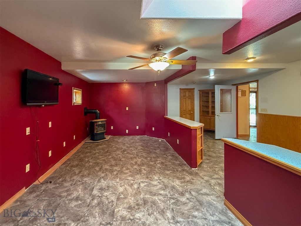 616 2nd Avenue S Property Photo 16