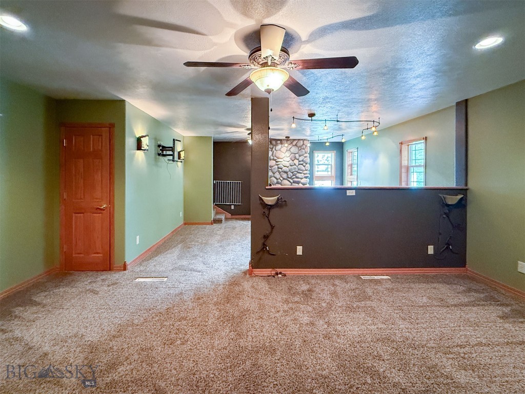 616 2nd Avenue S Property Photo 21