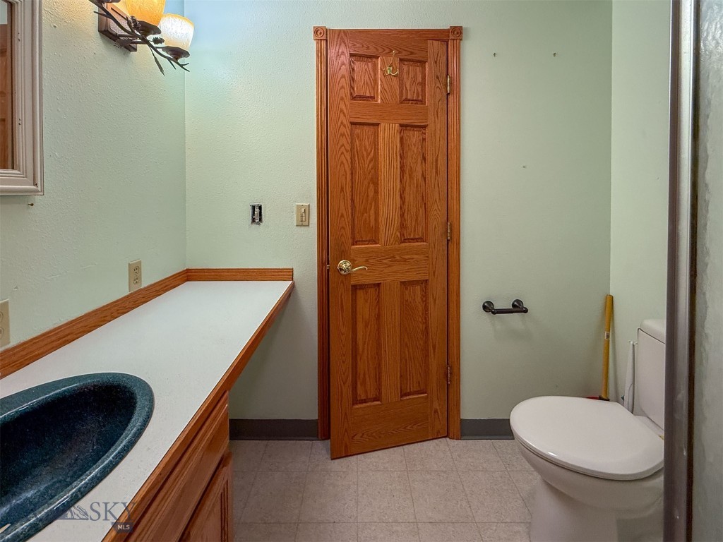 616 2nd Avenue S Property Photo 37