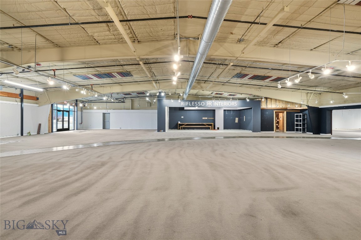 8440 Huffine Lane 3 Property Photo 4