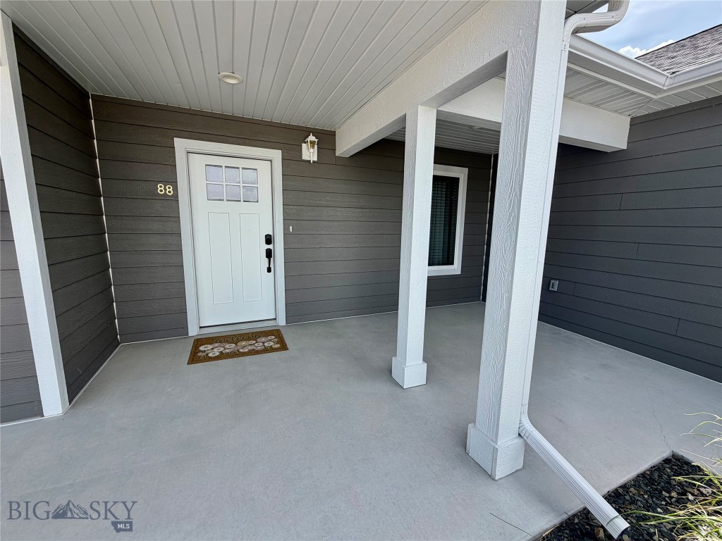 88 Thomas Way Property Photo 8