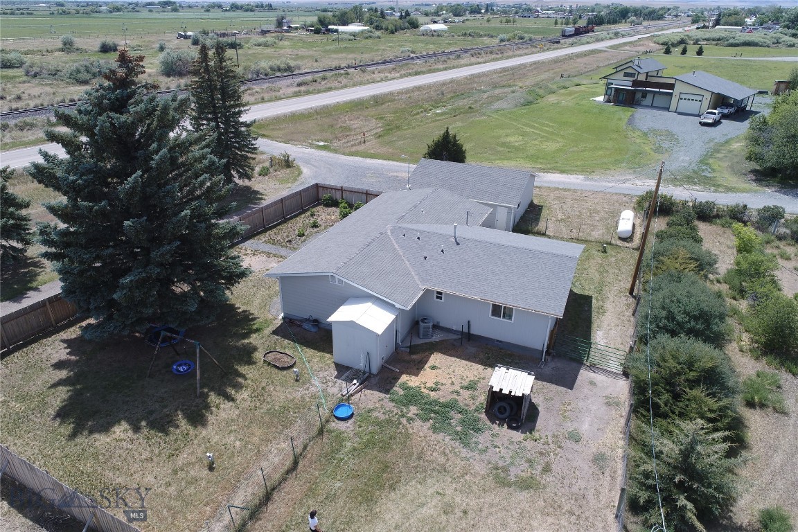 95 Mt Highway 2 E Property Photo 29