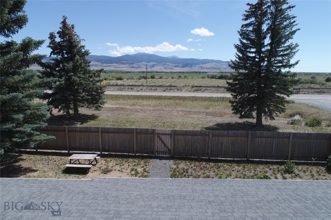 95 Mt Highway 2 E Property Photo 30