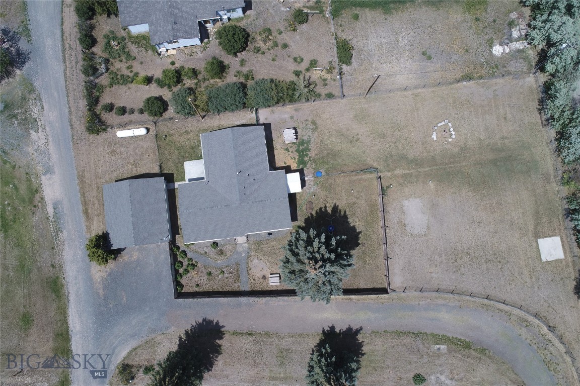 95 Mt Highway 2 E Property Photo 31