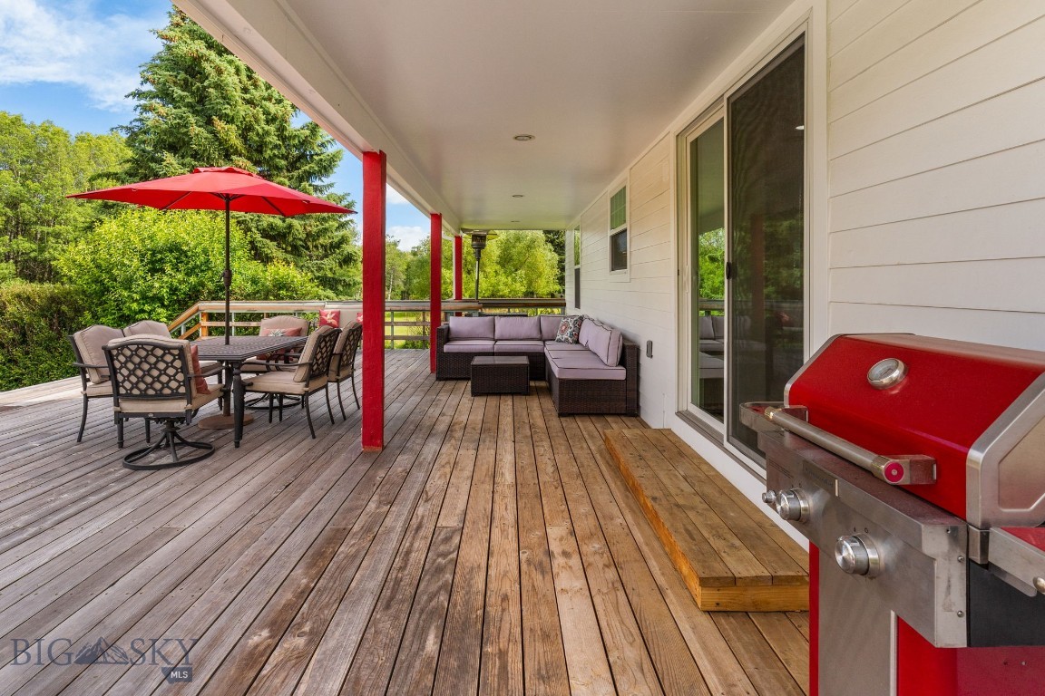 21 Hitching Post Road Property Photo 18