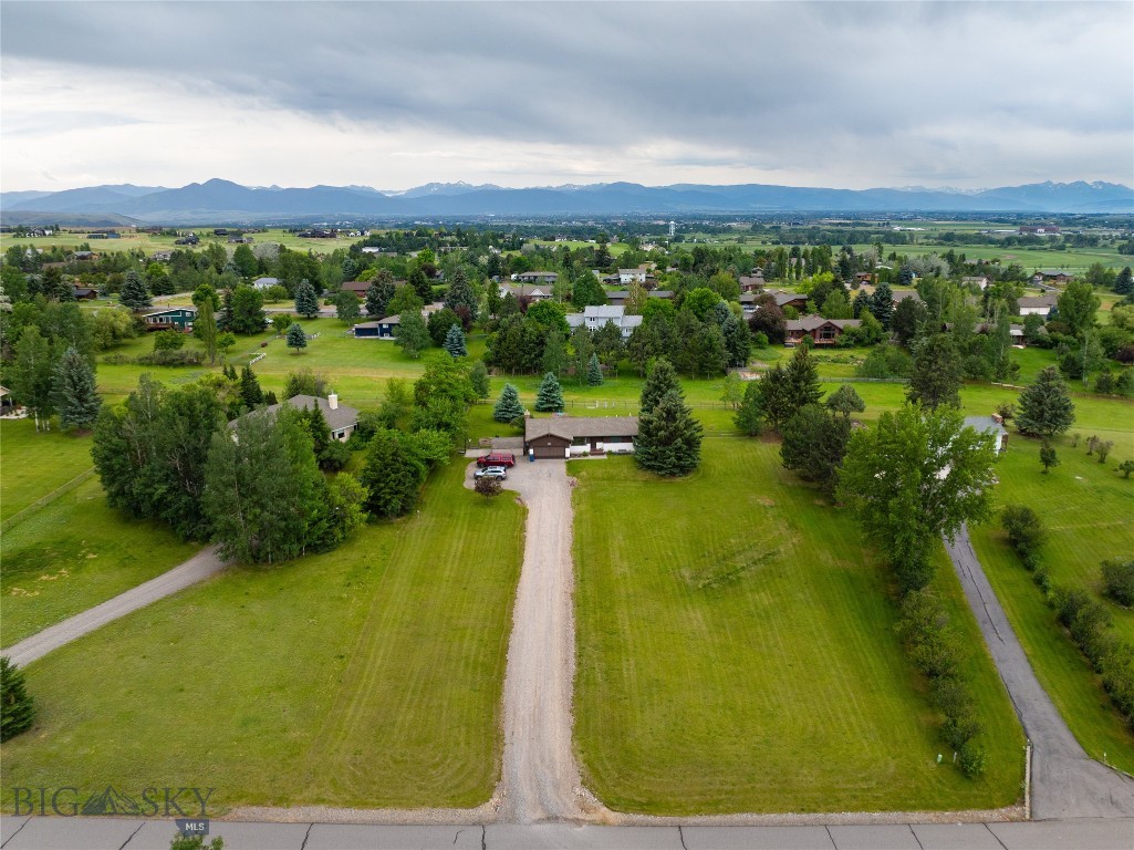 4913 Itana Circle Property Photo 1
