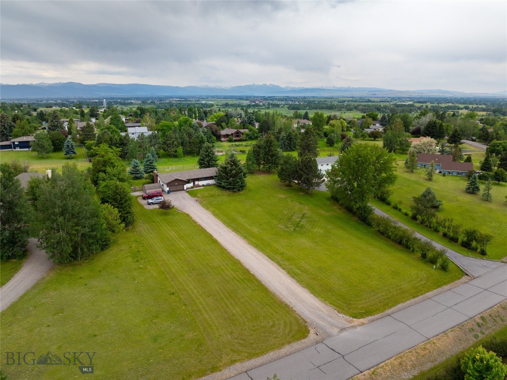 4913 Itana Circle Property Photo 2
