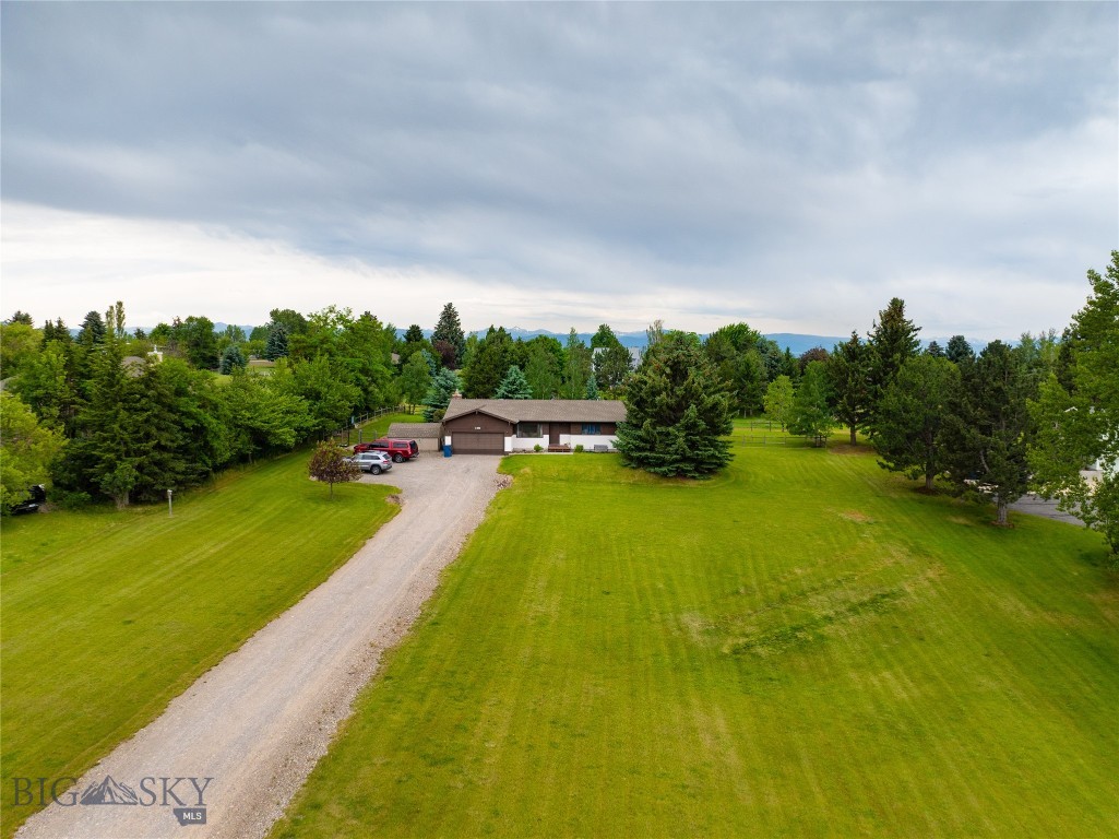 4913 Itana Circle Property Photo 8
