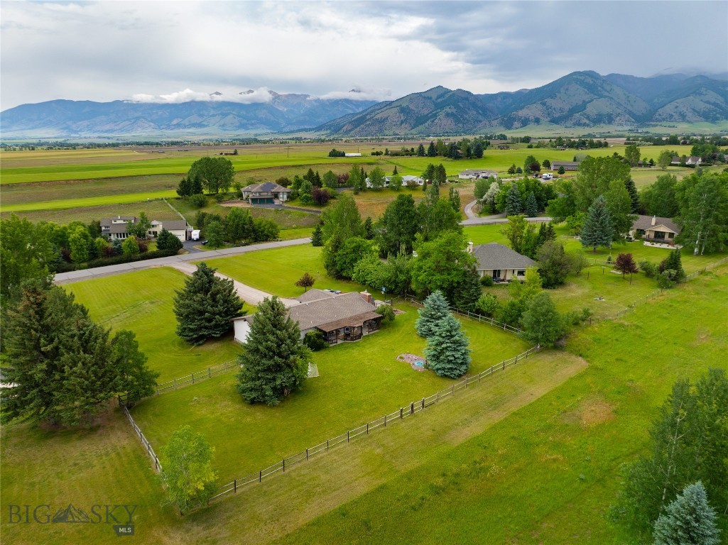 4913 Itana Circle Property Photo 13