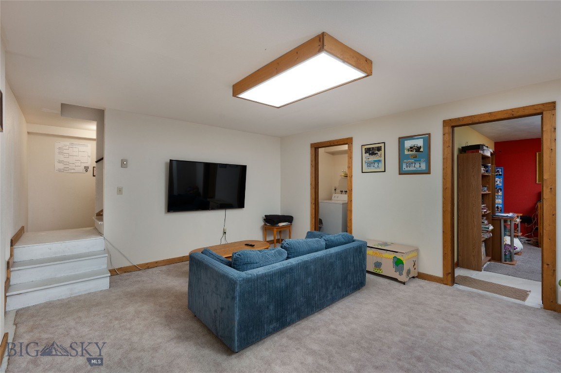 4913 Itana Circle Property Photo 47
