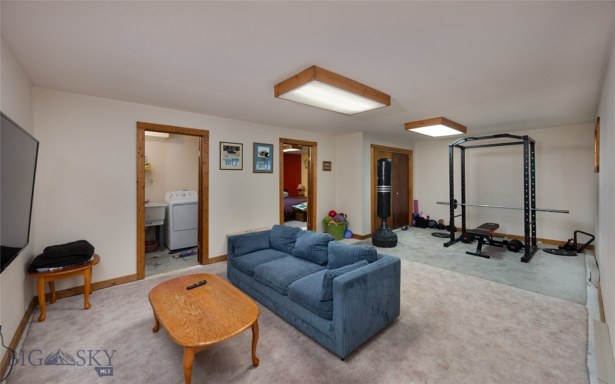 4913 Itana Circle Property Photo 48