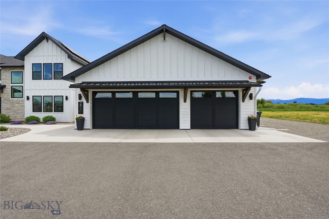 284 Riparian Way Property Photo 8