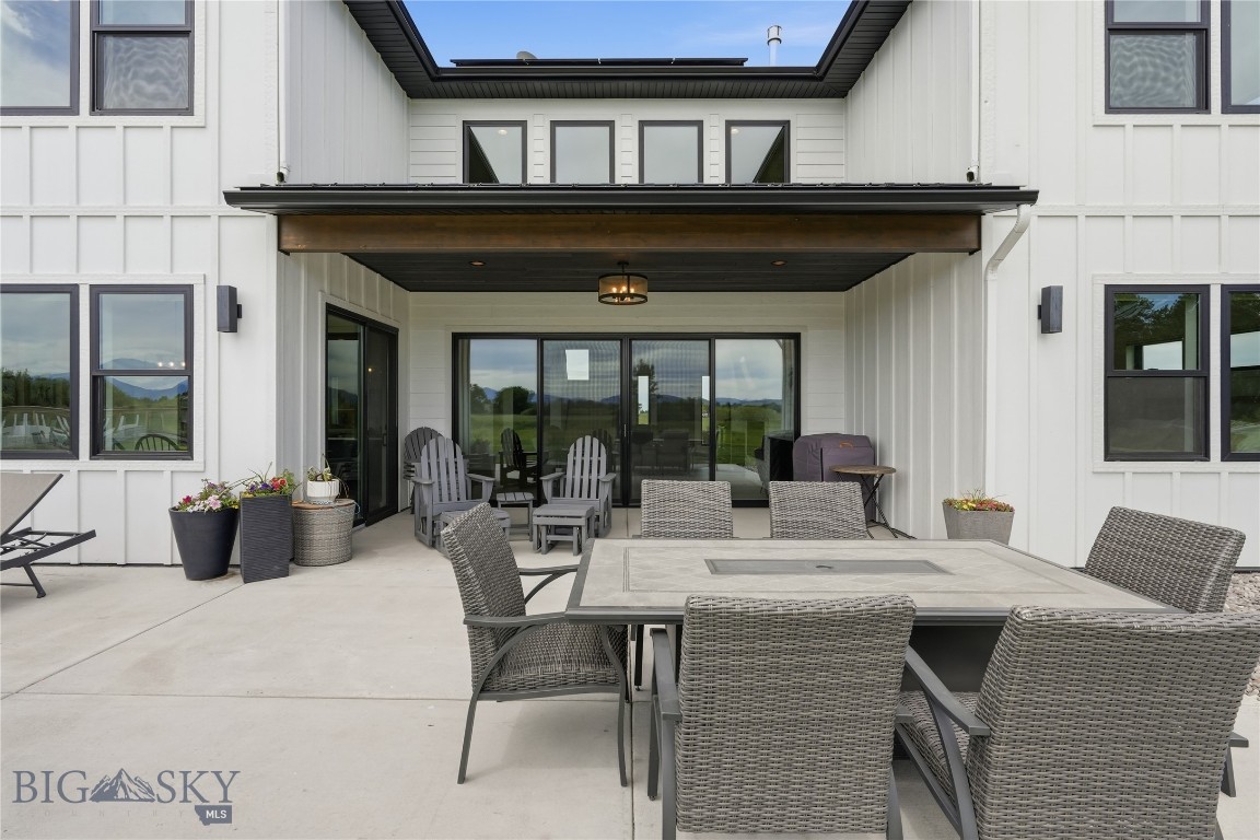 284 Riparian Way Property Photo 12