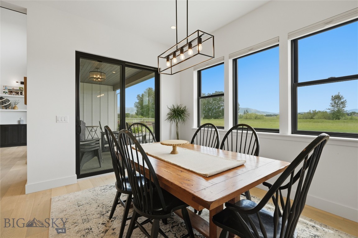 284 Riparian Way Property Photo 40