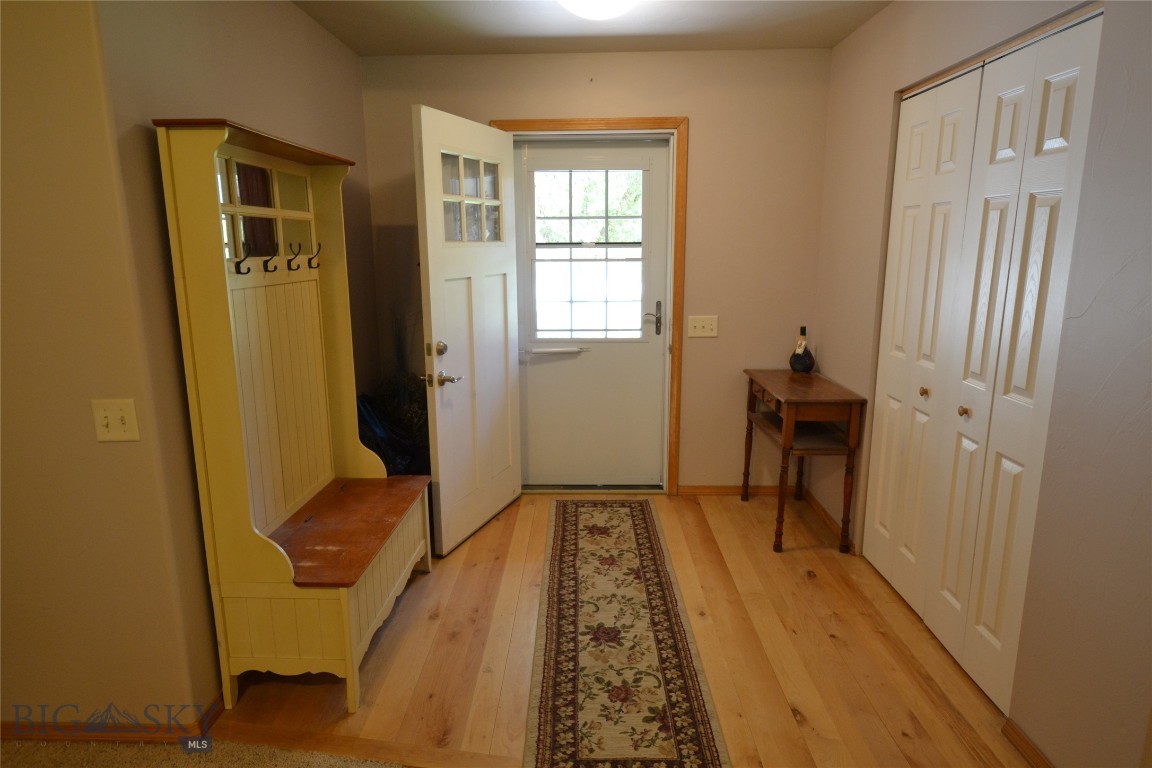 903 Kermit Court Property Photo 9