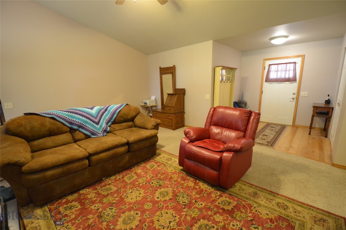 903 Kermit Court Property Photo 11
