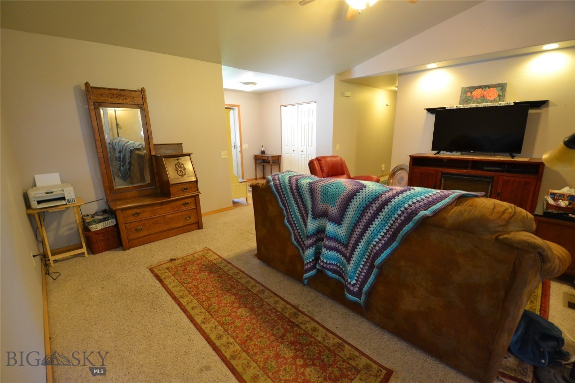 903 Kermit Court Property Photo 13